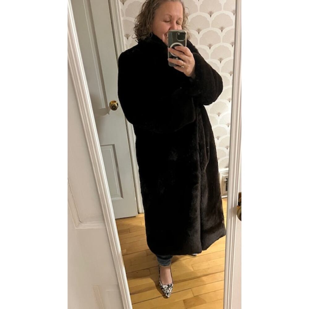 L’Agence Faux Fur Lizbeth Coat - size 6 - Picture 3 of 11